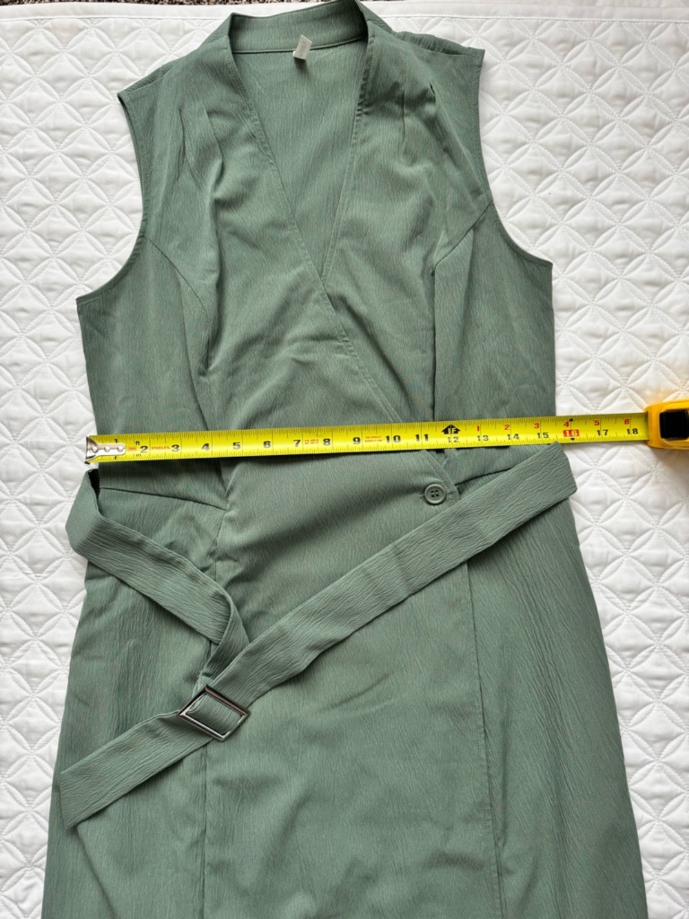 NWT HALARA Green V-Neck Sleeveless Wrapped Belted Midi Travel Dress Pockets Sz M - Picture 13 of 16